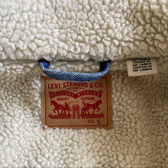 Levi’s Sherpa Jacket - Picture 4 of 5